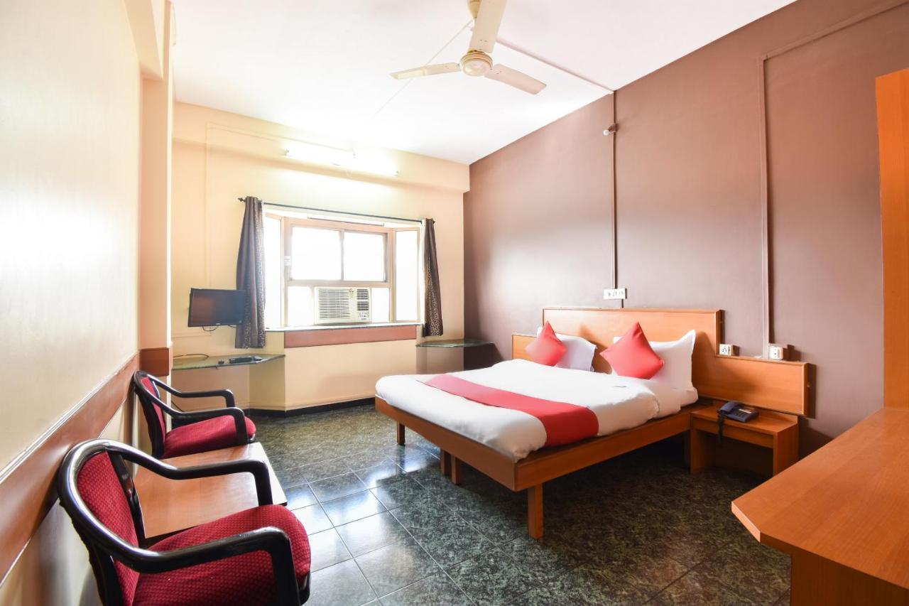Oyo 63264 Hotel Shamiana Pandharpur Bagian luar foto